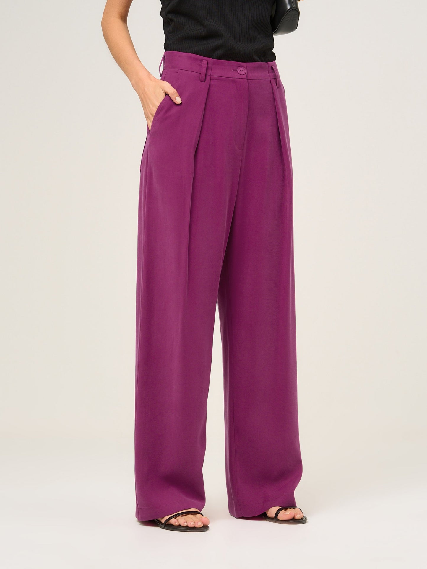 Pantalona Pants in Pink Viscose